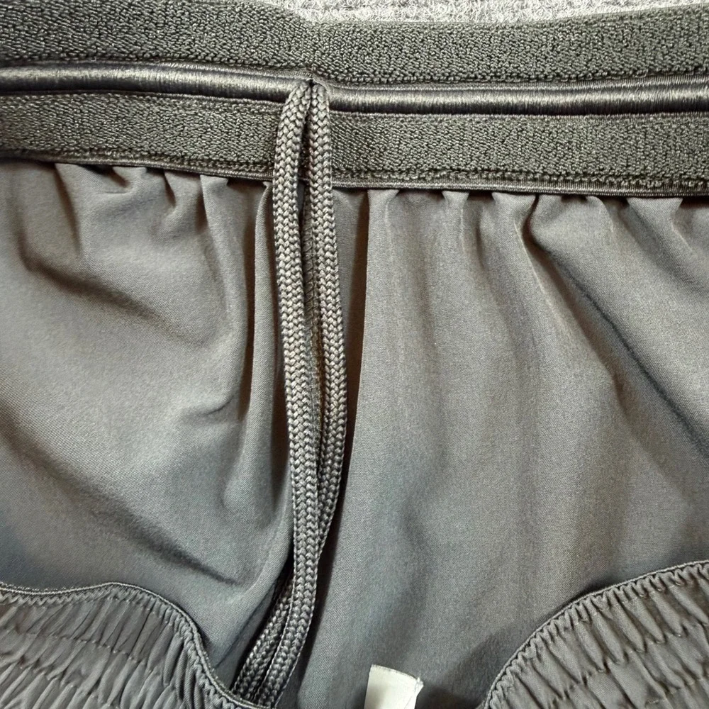 Adidas Mens Athletic Shorts Gray Elastic Waist Drawstring Pockets Size Large